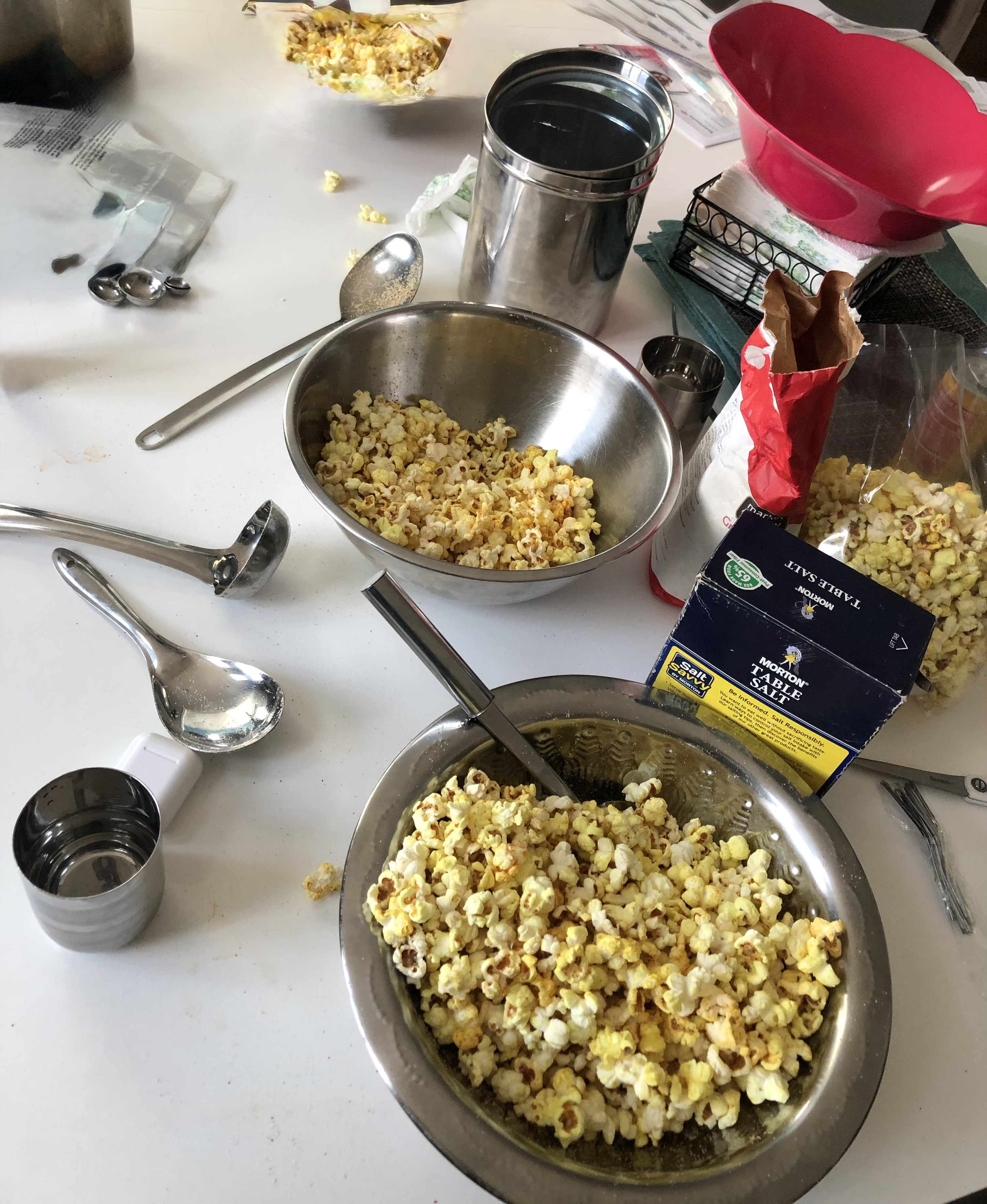 Roshan and Yashesh making Krypop popcorn in the kitchen scene